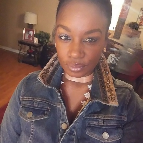 Meet your Posher, Shimika - Picture 6 of 8